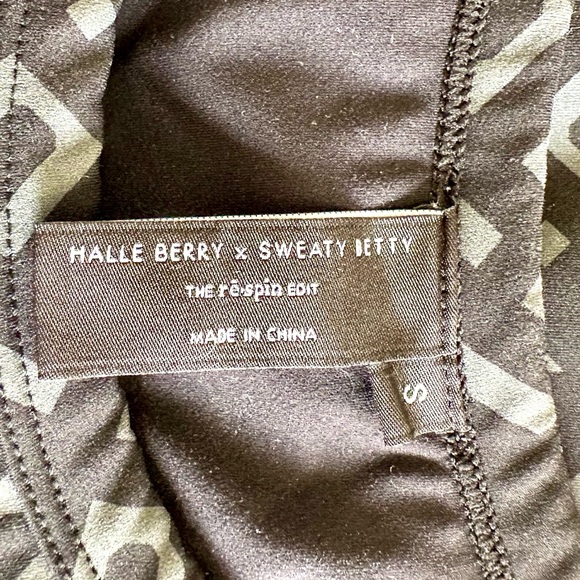 Sweaty Betty X Halley Berry Blue The Re-spin Edit Workout Bra Tank - Picture 6 of 8